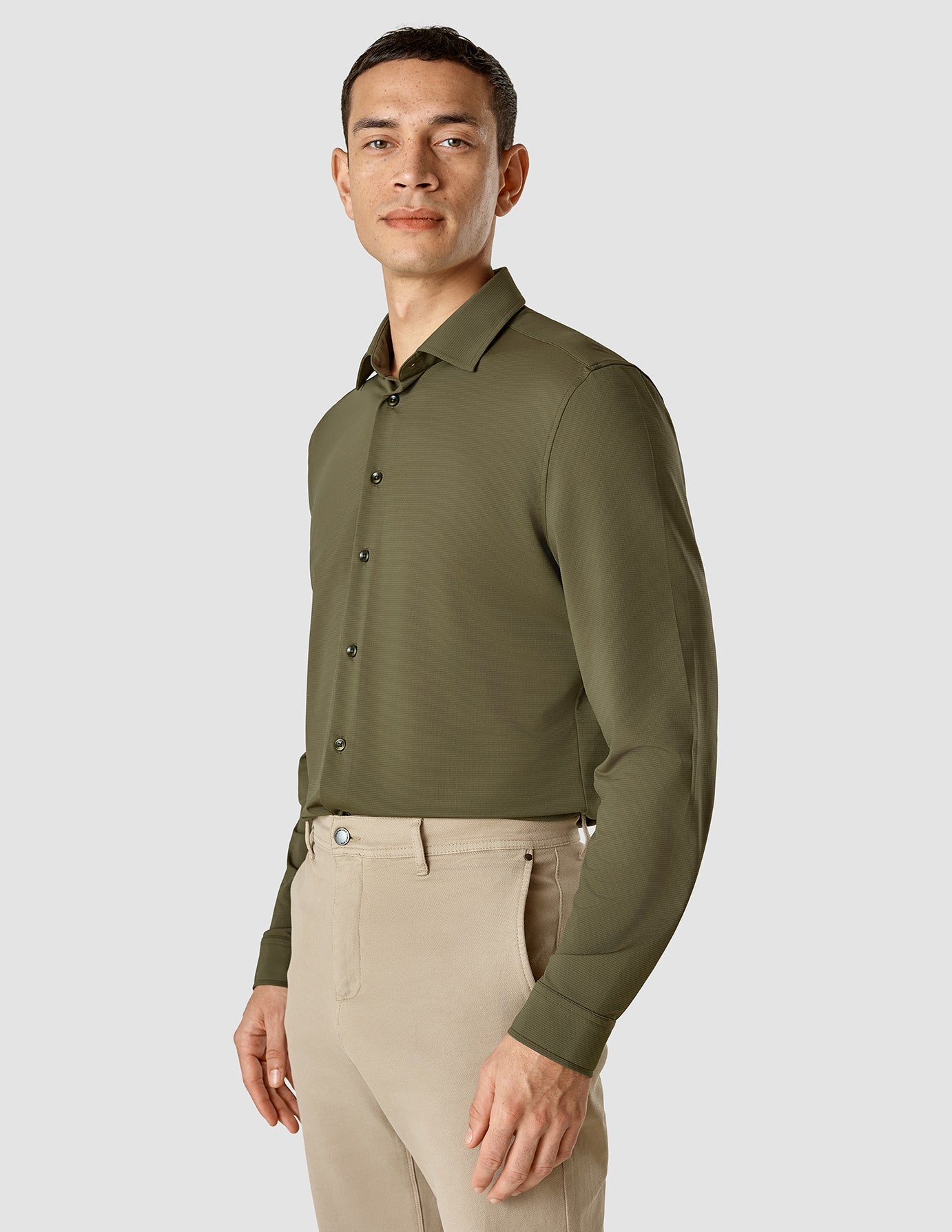 Travel Shirt Remote Green Slim | SHAPING NEW TOMORROW